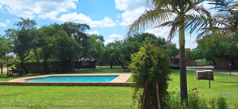 10 Bedroom Property for Sale in Swartruggens North West